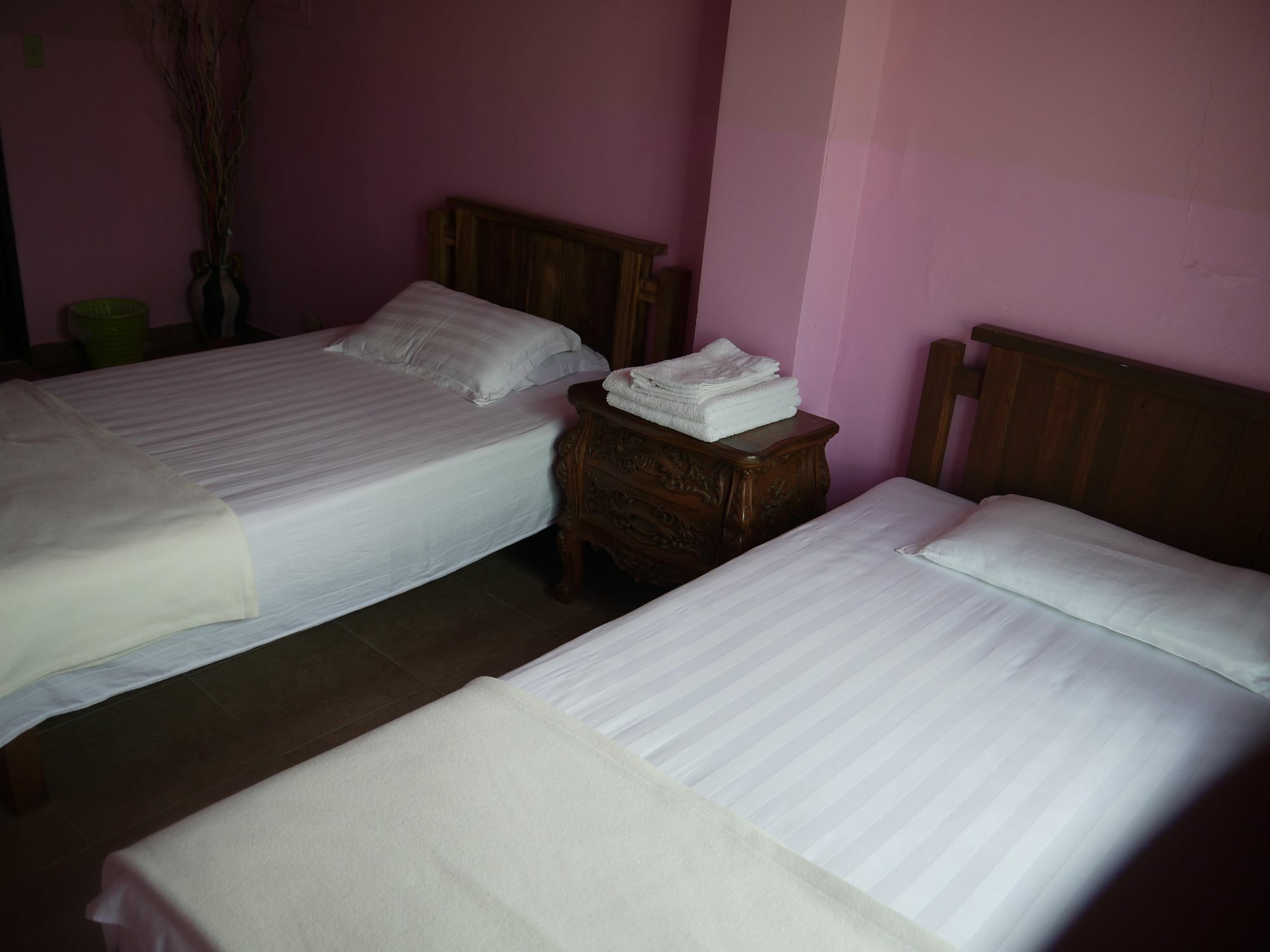 G.T. Guest House Garapan Extérieur photo