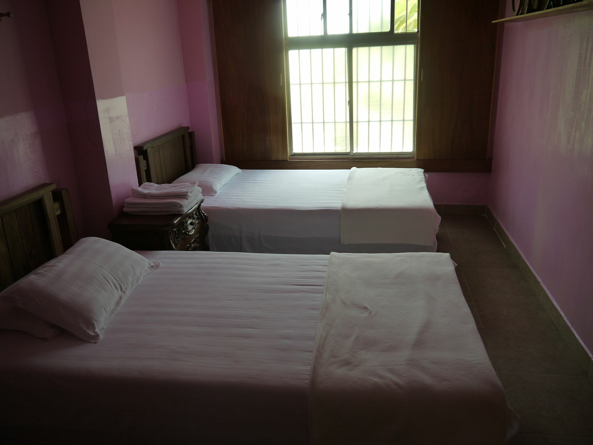 G.T. Guest House Garapan Extérieur photo